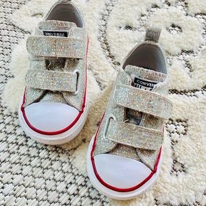 Toddler glitter converse